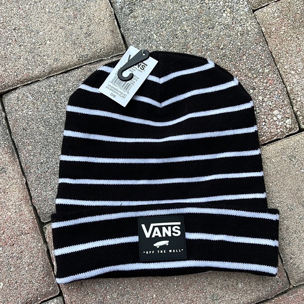 VANS BREAKIN CURFEW KNIT CUFF BEANIE ADULT HAT BLACK WHITE VN0A5GUV2UC 
WOMENS - Picture 10 of 16